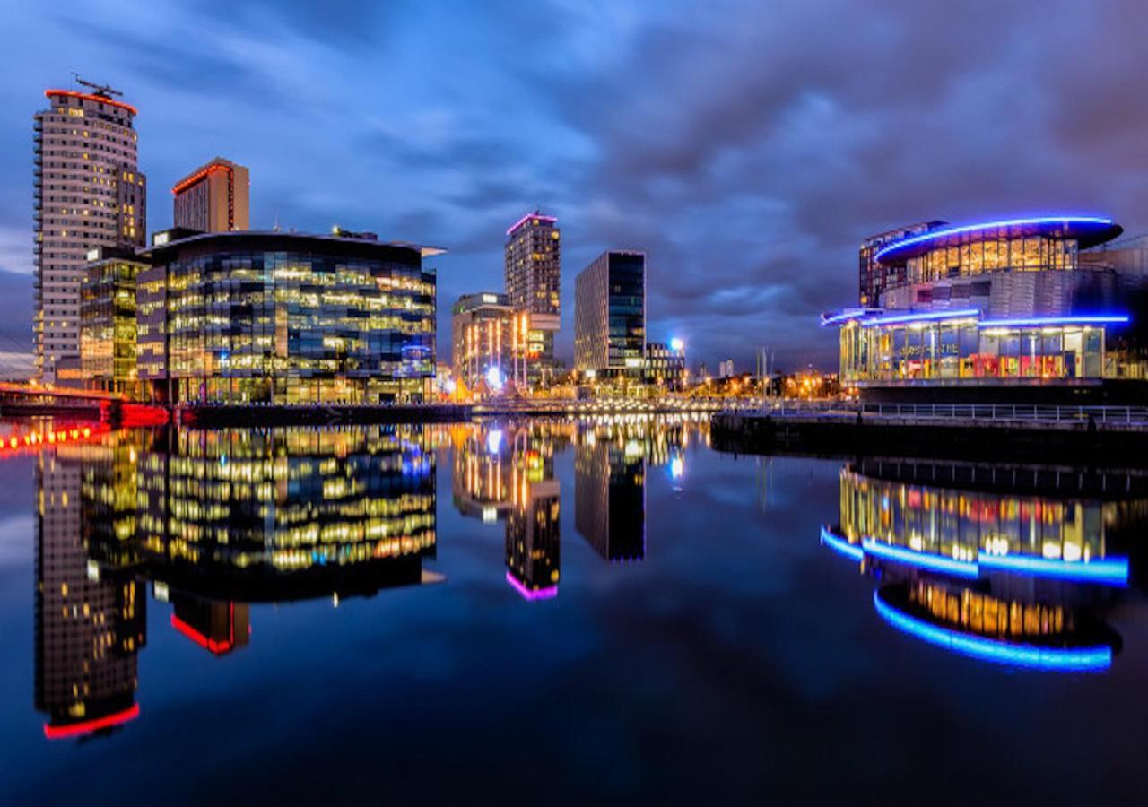 Hallsphere - Stunning Apartment Salford Quays Manchester Luaran gambar