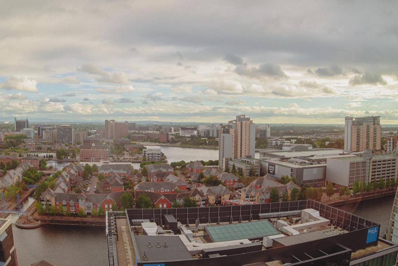 Hallsphere - Stunning Apartment Salford Quays Manchester Luaran gambar