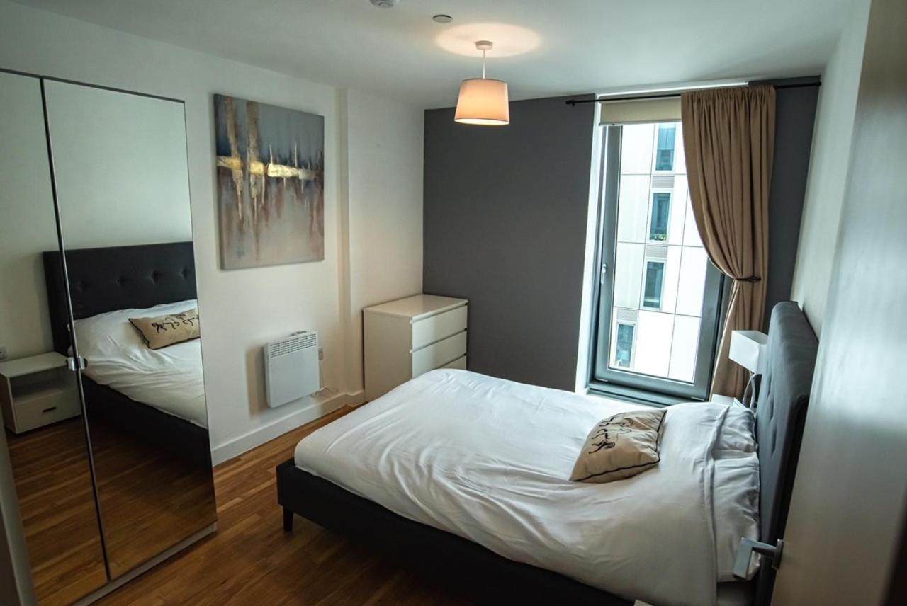 Hallsphere - Stunning Apartment Salford Quays Manchester Luaran gambar