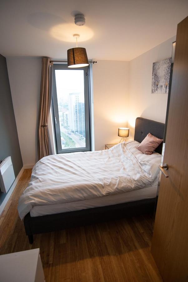Hallsphere - Stunning Apartment Salford Quays Manchester Luaran gambar