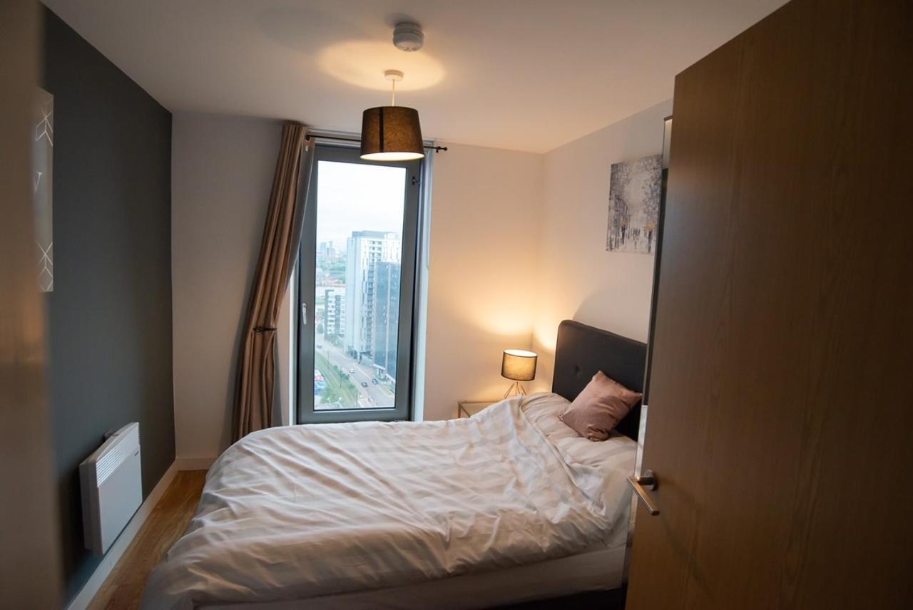 Hallsphere - Stunning Apartment Salford Quays Manchester Luaran gambar