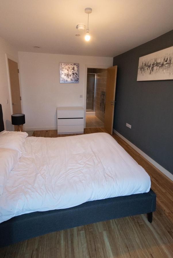 Hallsphere - Stunning Apartment Salford Quays Manchester Luaran gambar